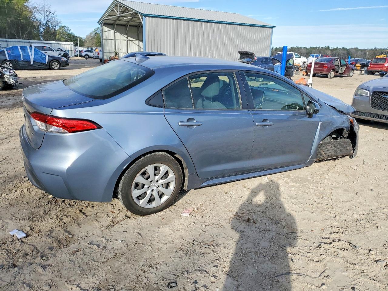 2020 TOYOTA COROLLA LE photo 3