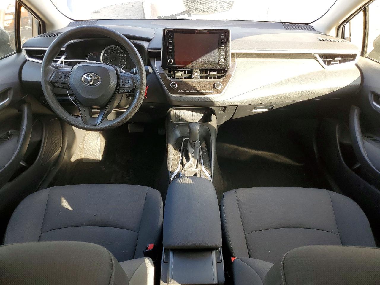 2020 TOYOTA COROLLA LE photo 8