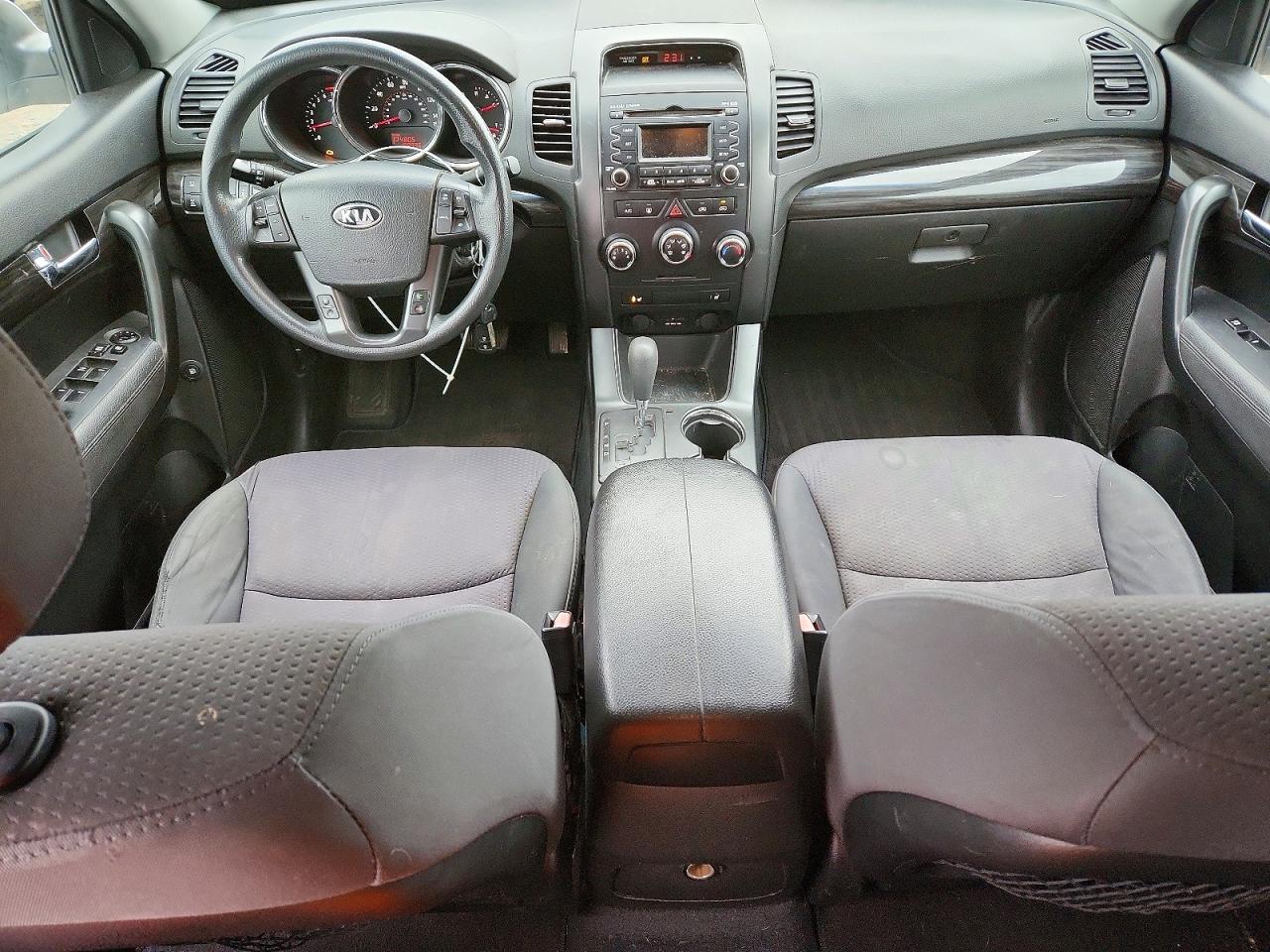 2011 KIA SORENTO BASE photo 8