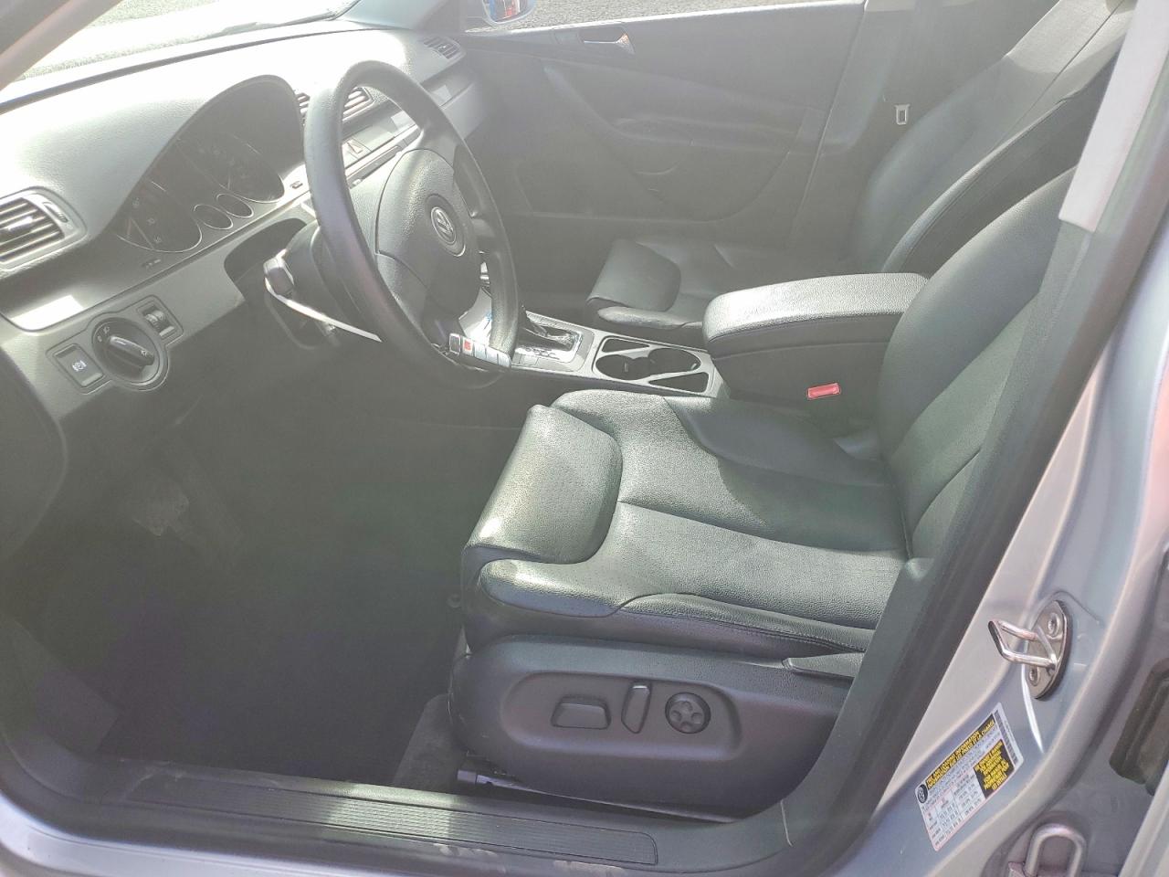 2008 VOLKSWAGEN PASSAT TURBO photo 13