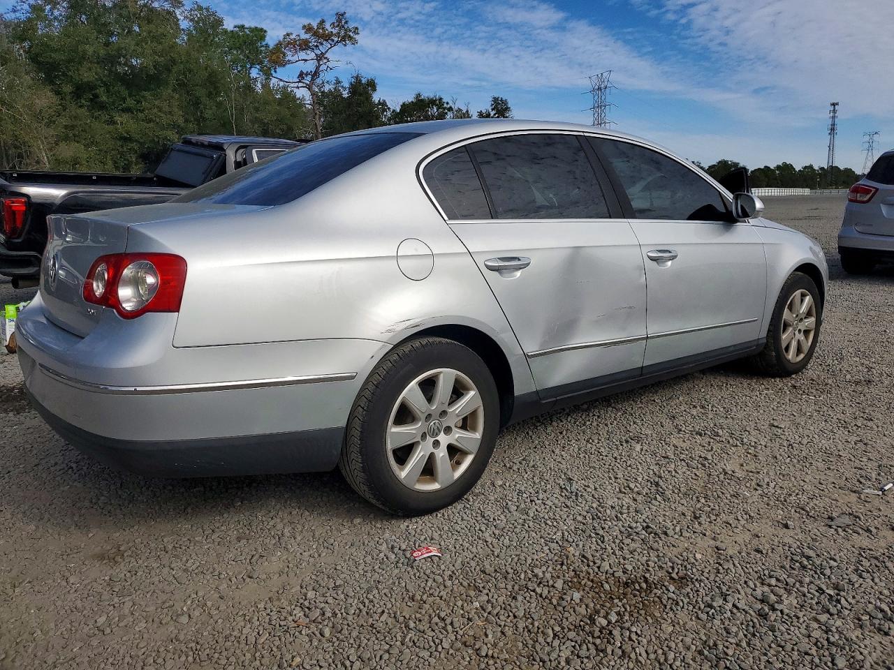 2008 VOLKSWAGEN PASSAT TURBO photo 5