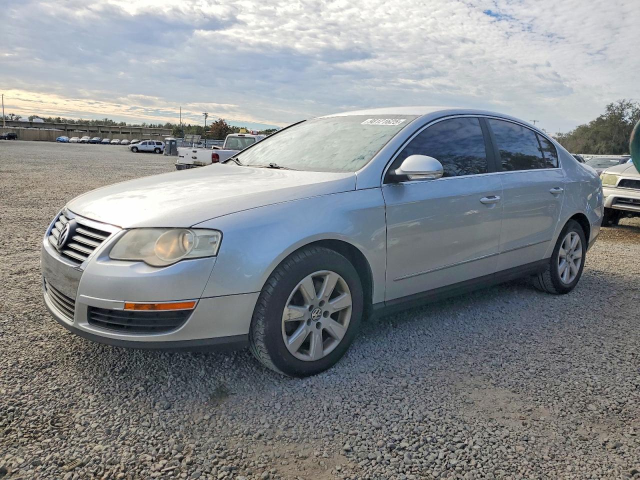 2008 VOLKSWAGEN PASSAT