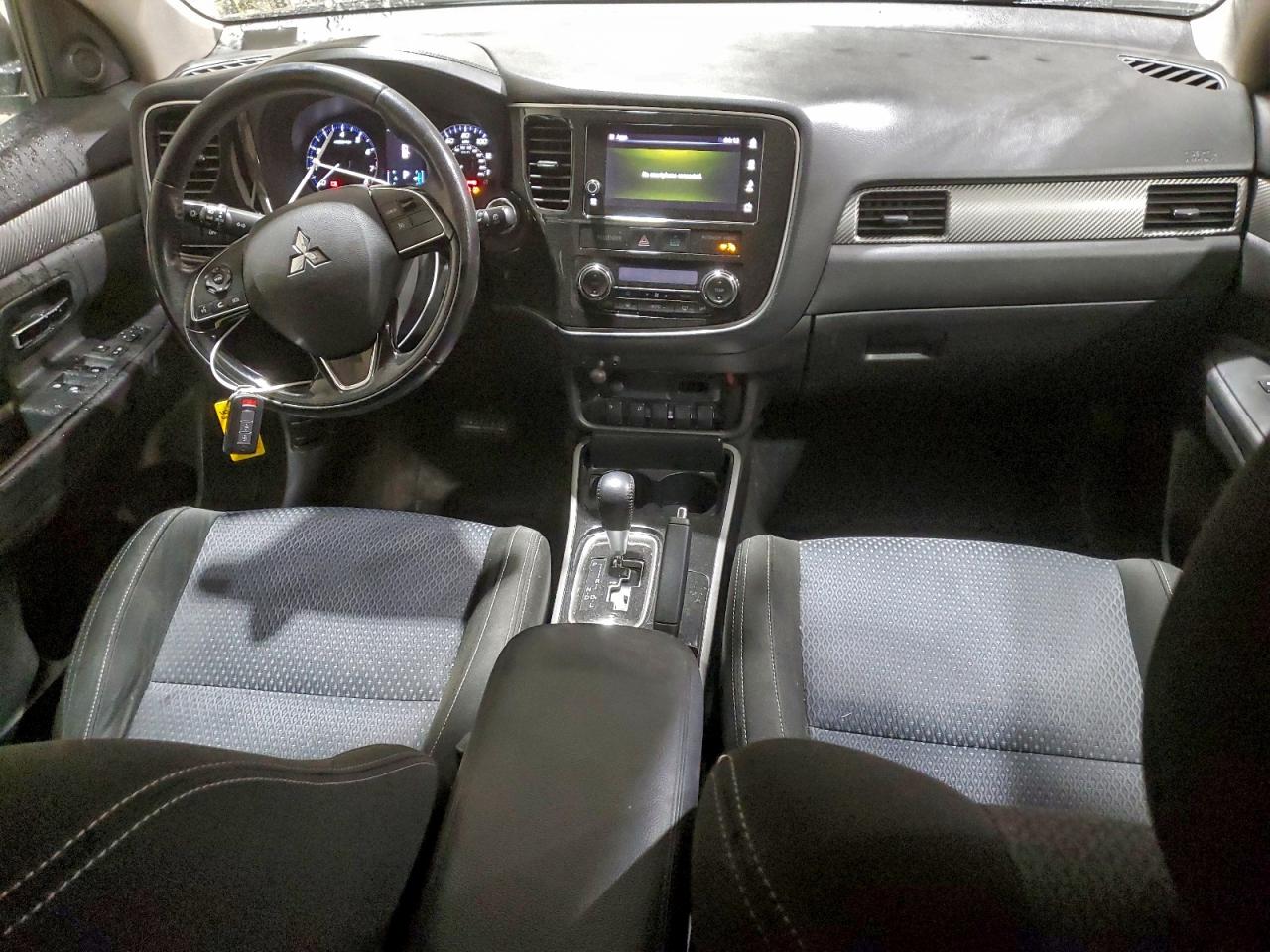 2017 MITSUBISHI OUTLANDER SE photo 15
