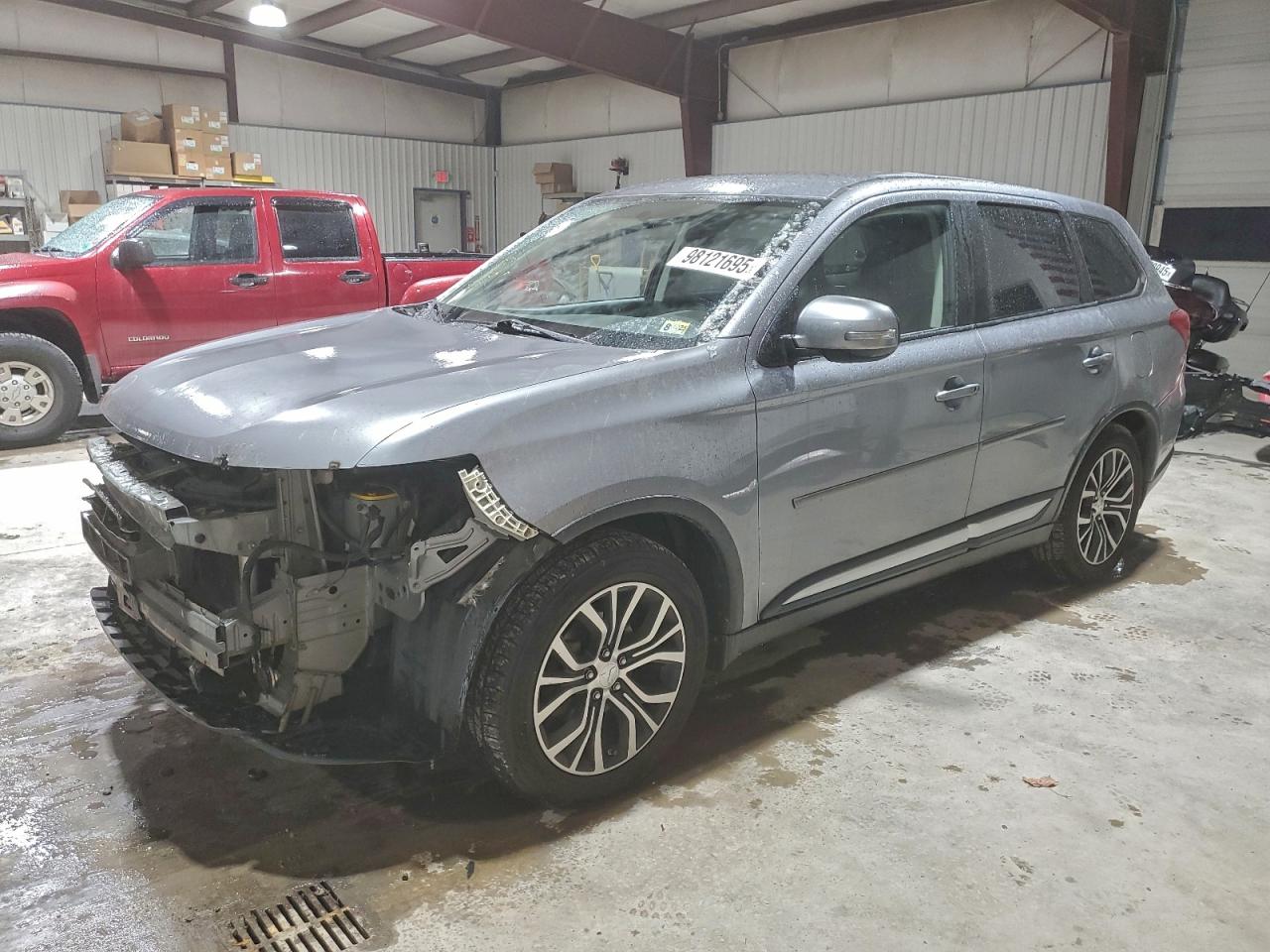 2017 MITSUBISHI OUTLANDER