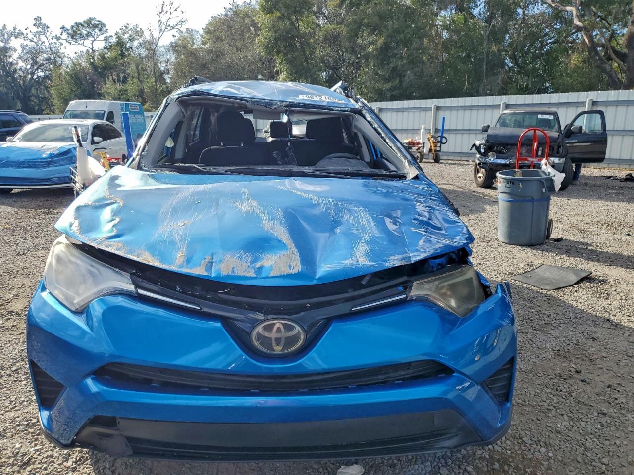2018 TOYOTA RAV4 LE photo 5