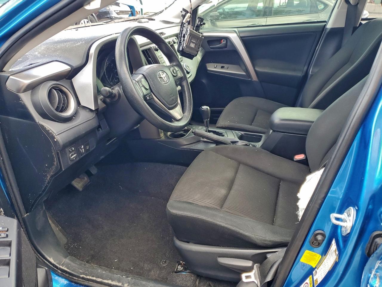 2018 TOYOTA RAV4 LE photo 7