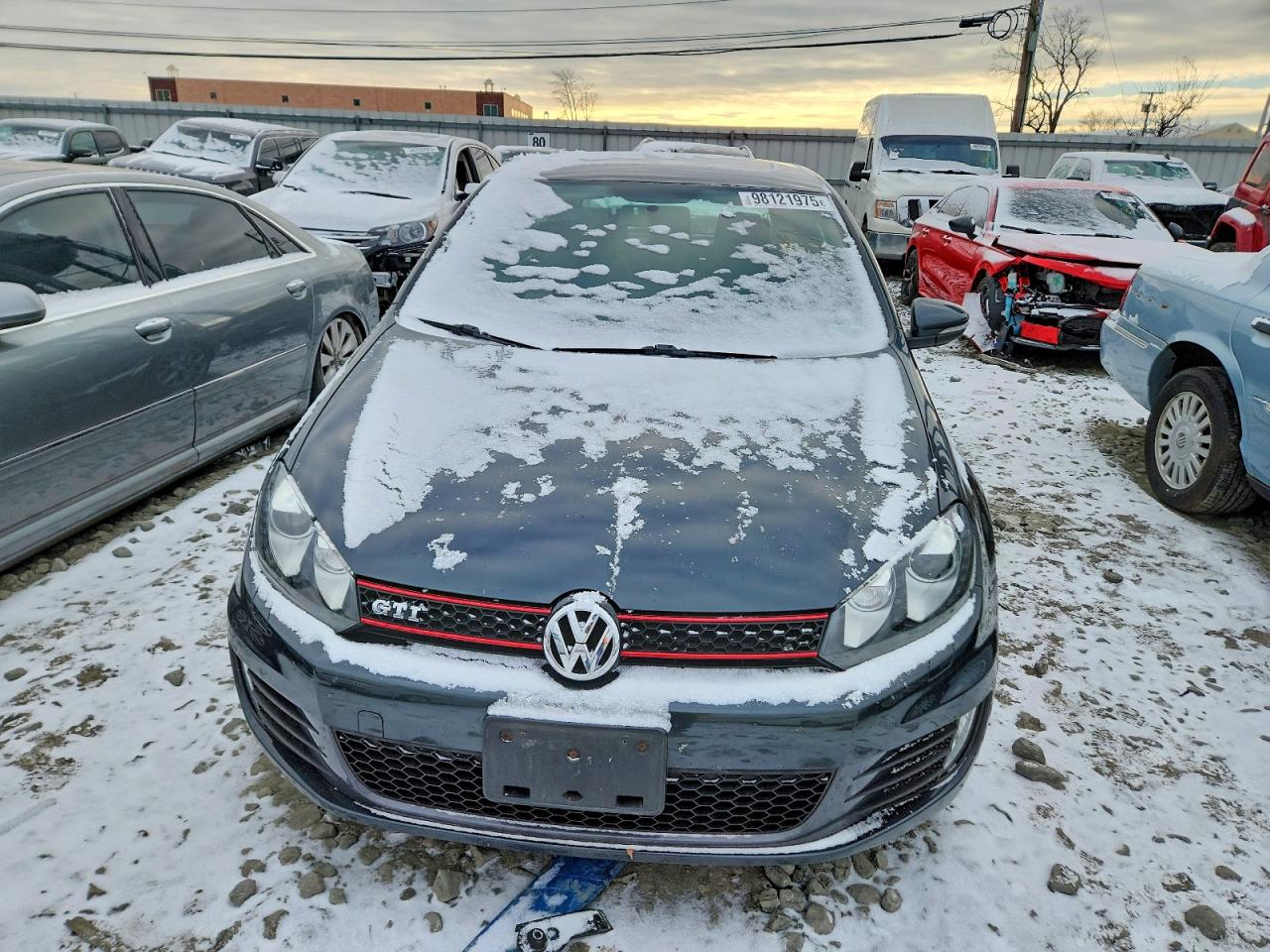2013 VOLKSWAGEN GTI photo 5