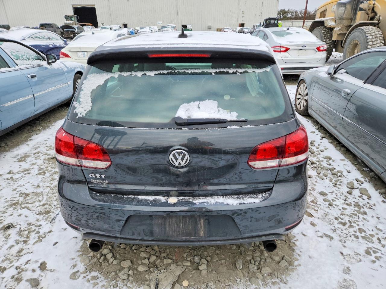 2013 VOLKSWAGEN GTI photo 6