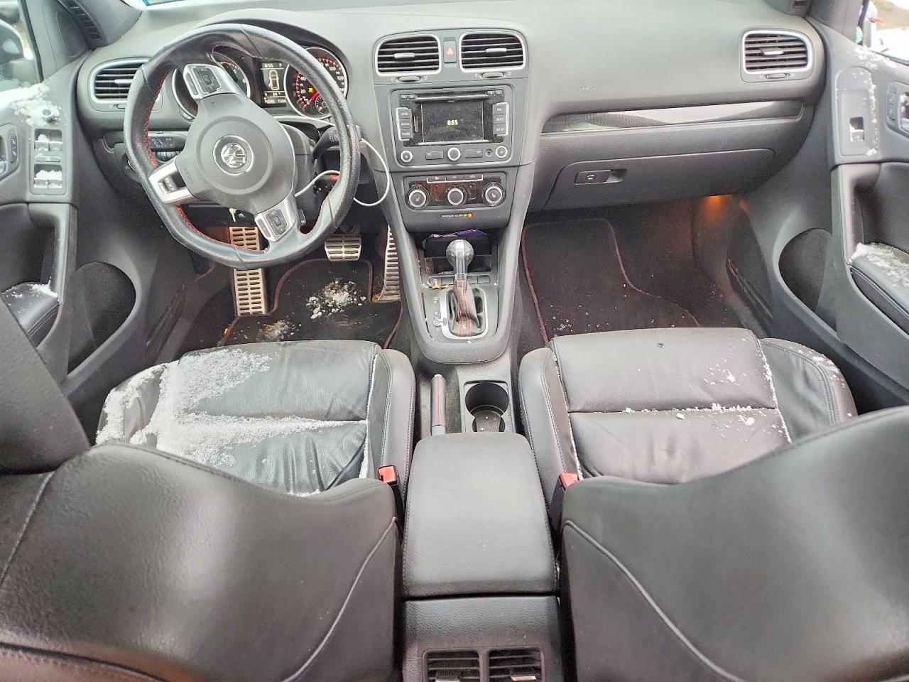2013 VOLKSWAGEN GTI photo 8