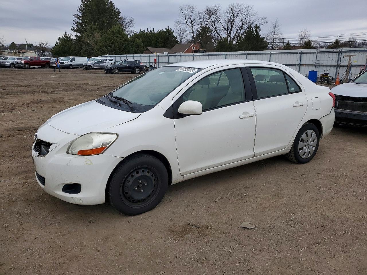 2010 TOYOTA YARIS