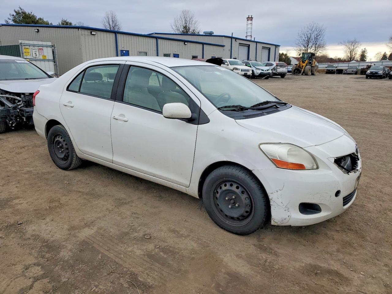2010 TOYOTA YARIS photo 4