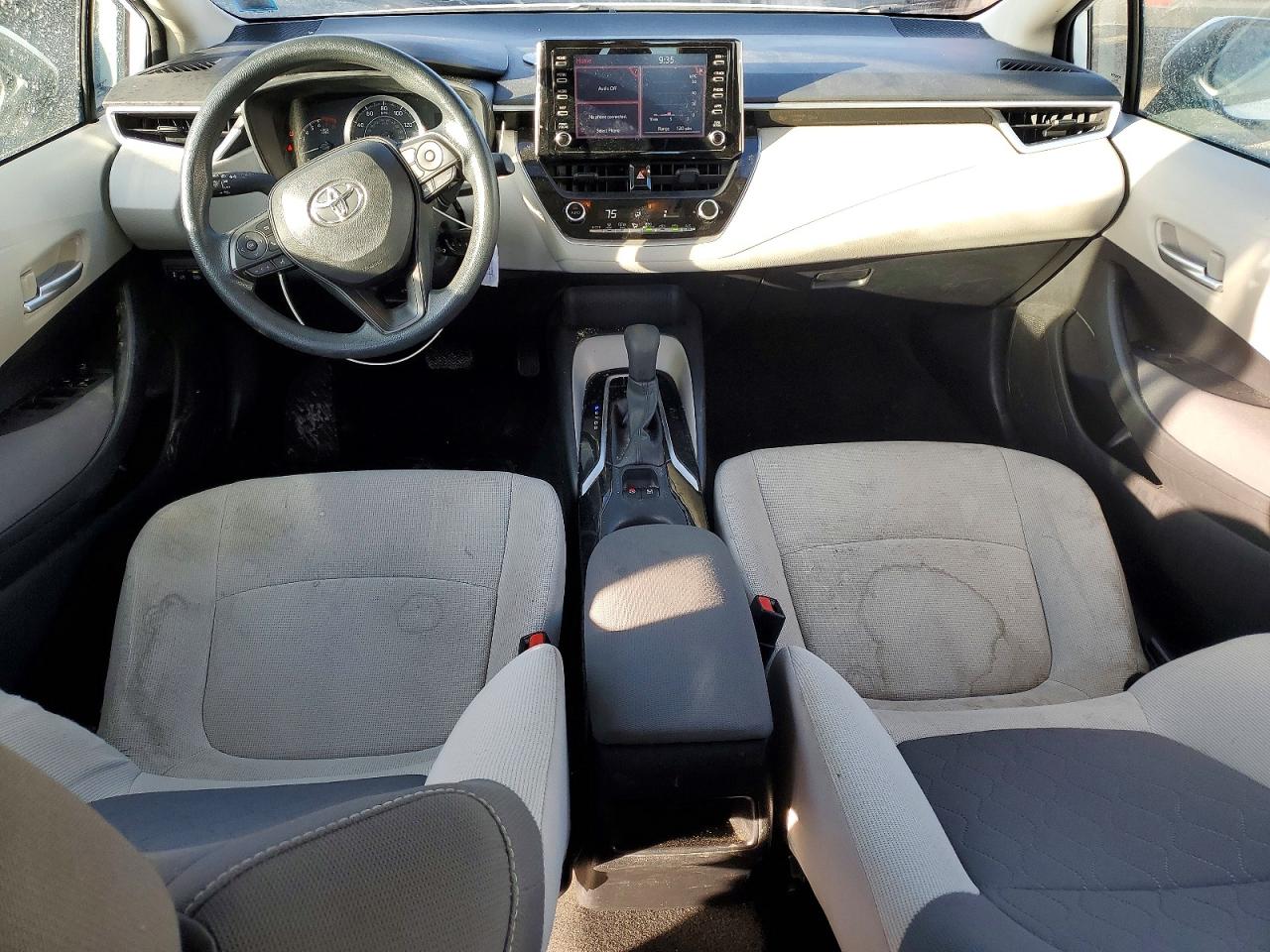 2020 TOYOTA COROLLA LE photo 8