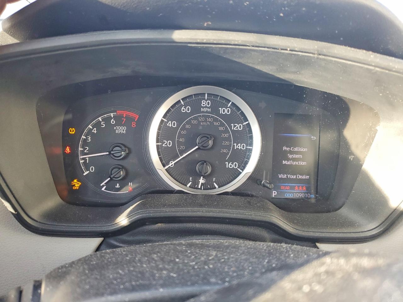 2020 TOYOTA COROLLA LE photo 9