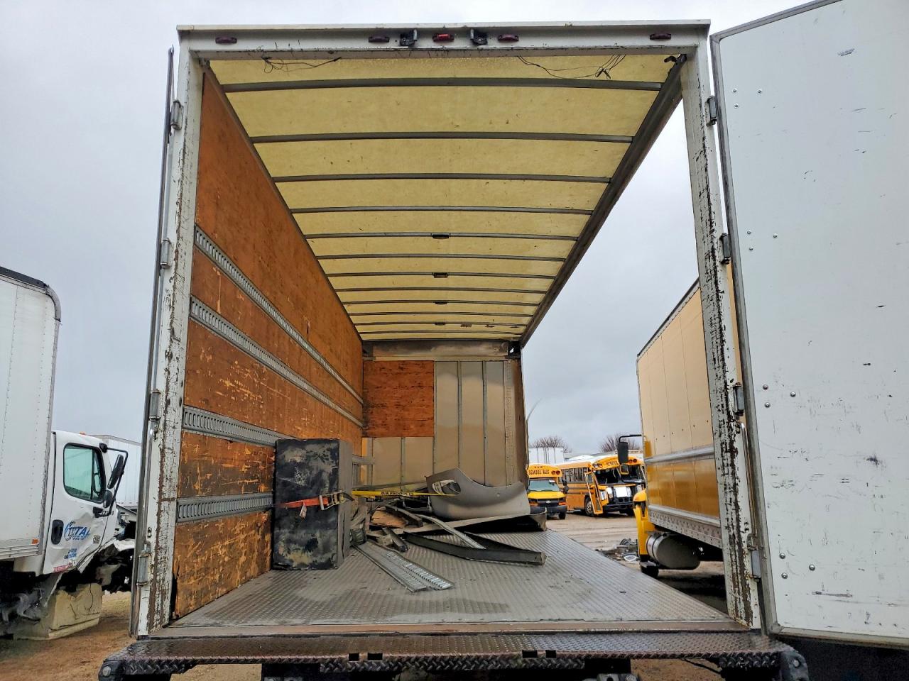2019 FREIGHTLINER M2 106 MEDIUM DUTY photo 10