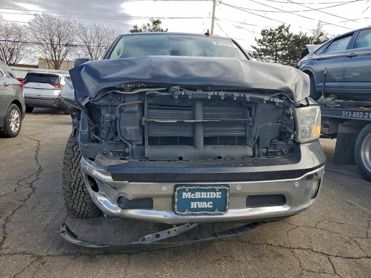 2016 RAM 1500 SLT photo 5