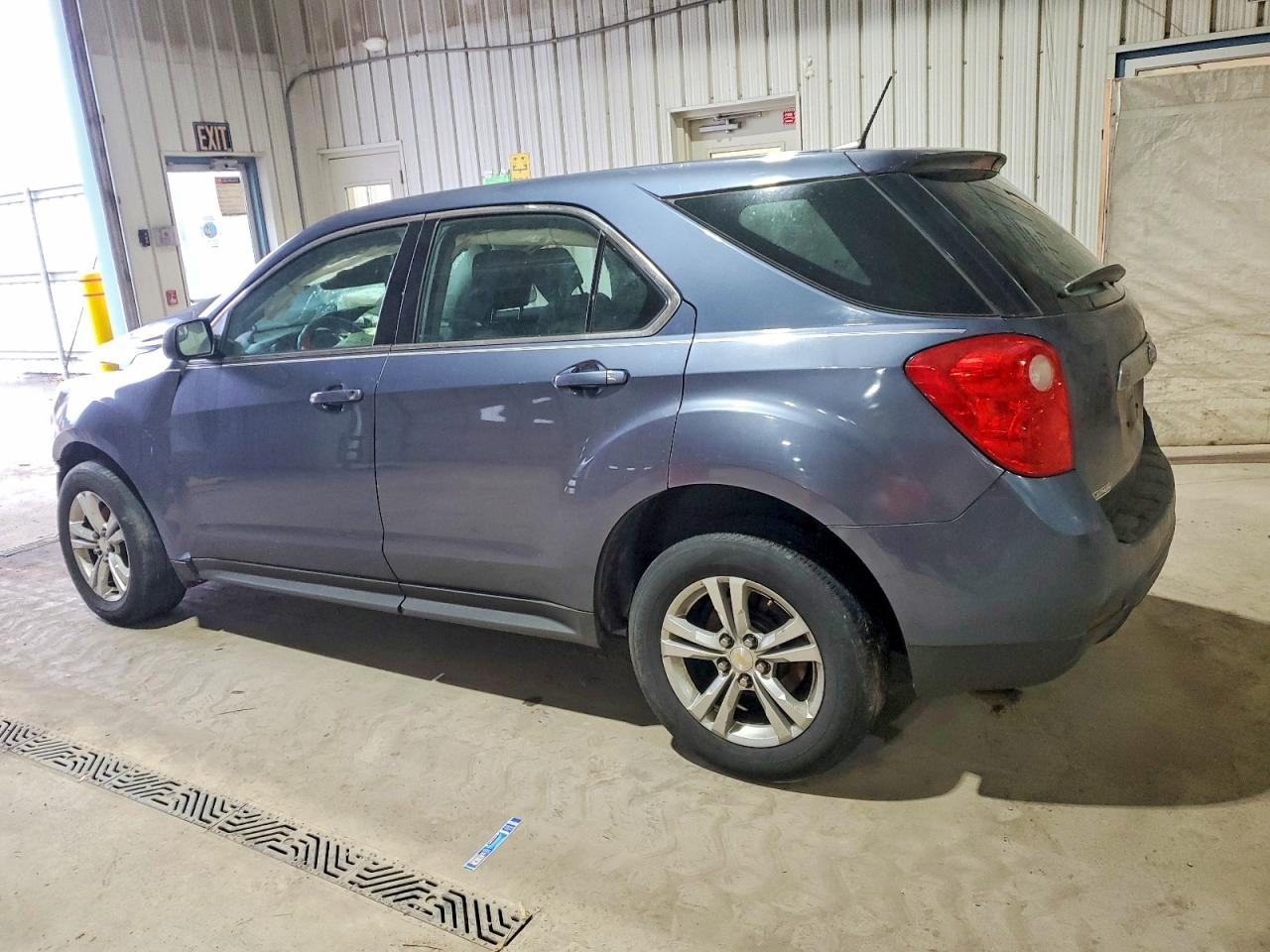 2014 CHEVROLET EQUINOX LS photo 2