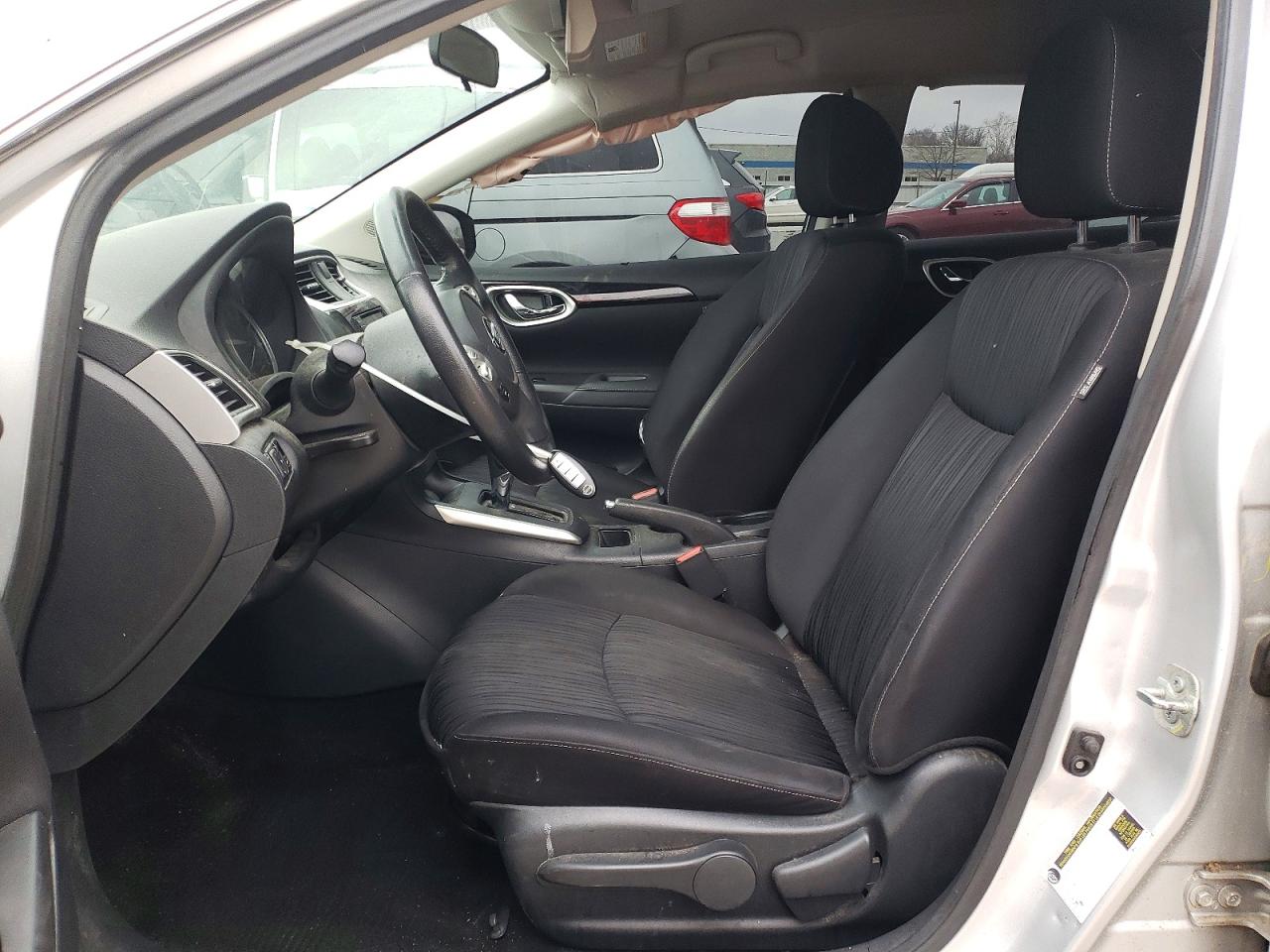 2019 NISSAN SENTRA S photo 7