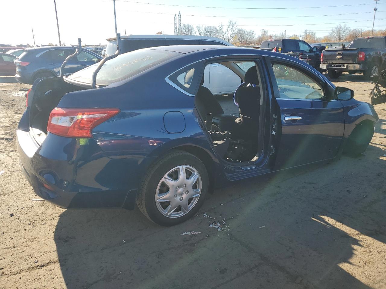 2017 NISSAN SENTRA S photo 3