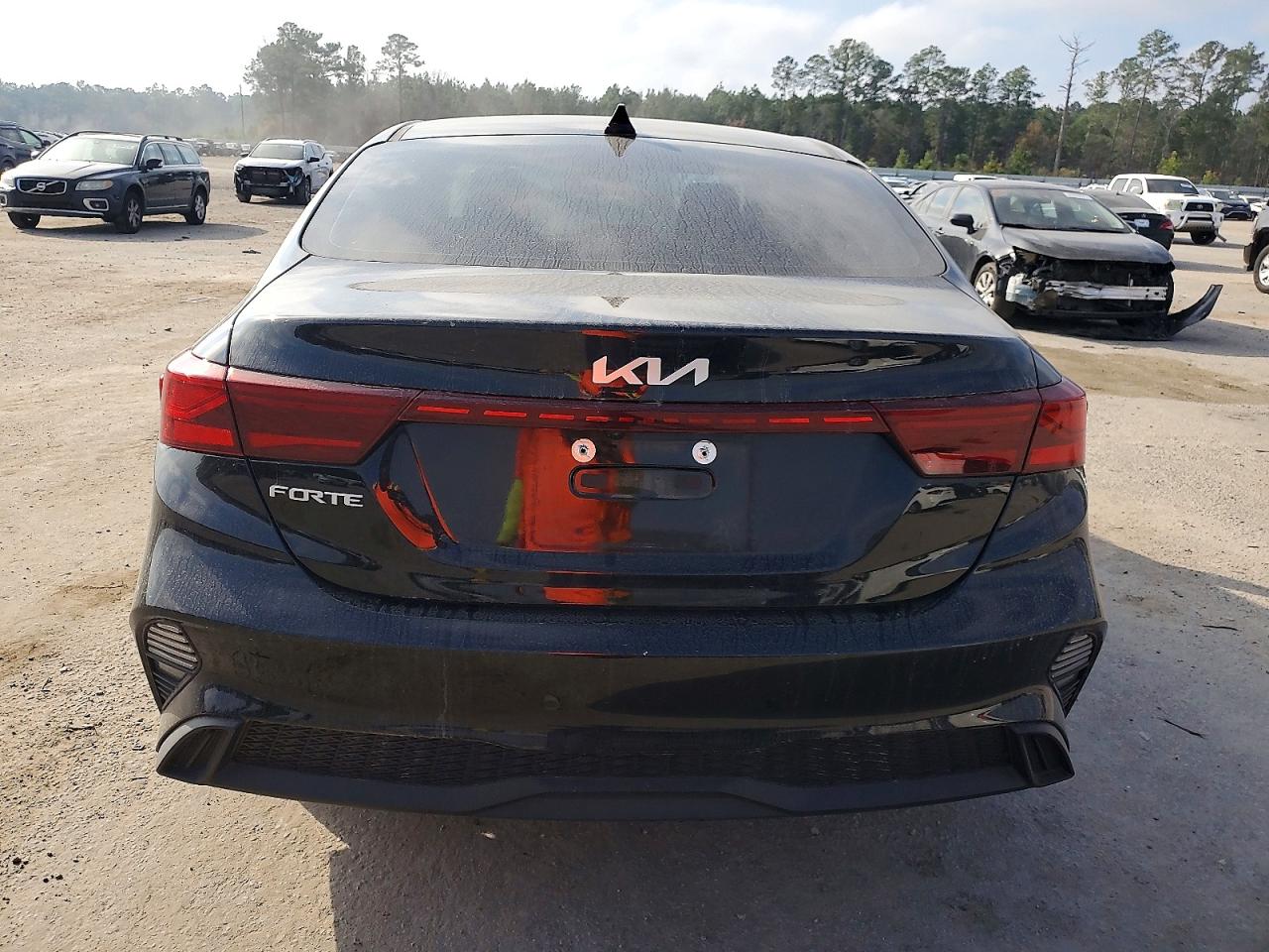 2023 KIA FORTE LX photo 16