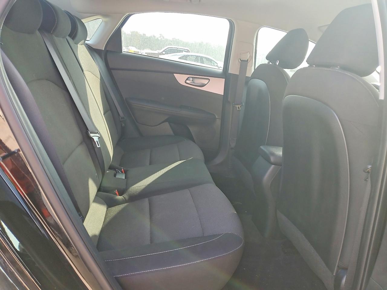 2023 KIA FORTE LX photo 28