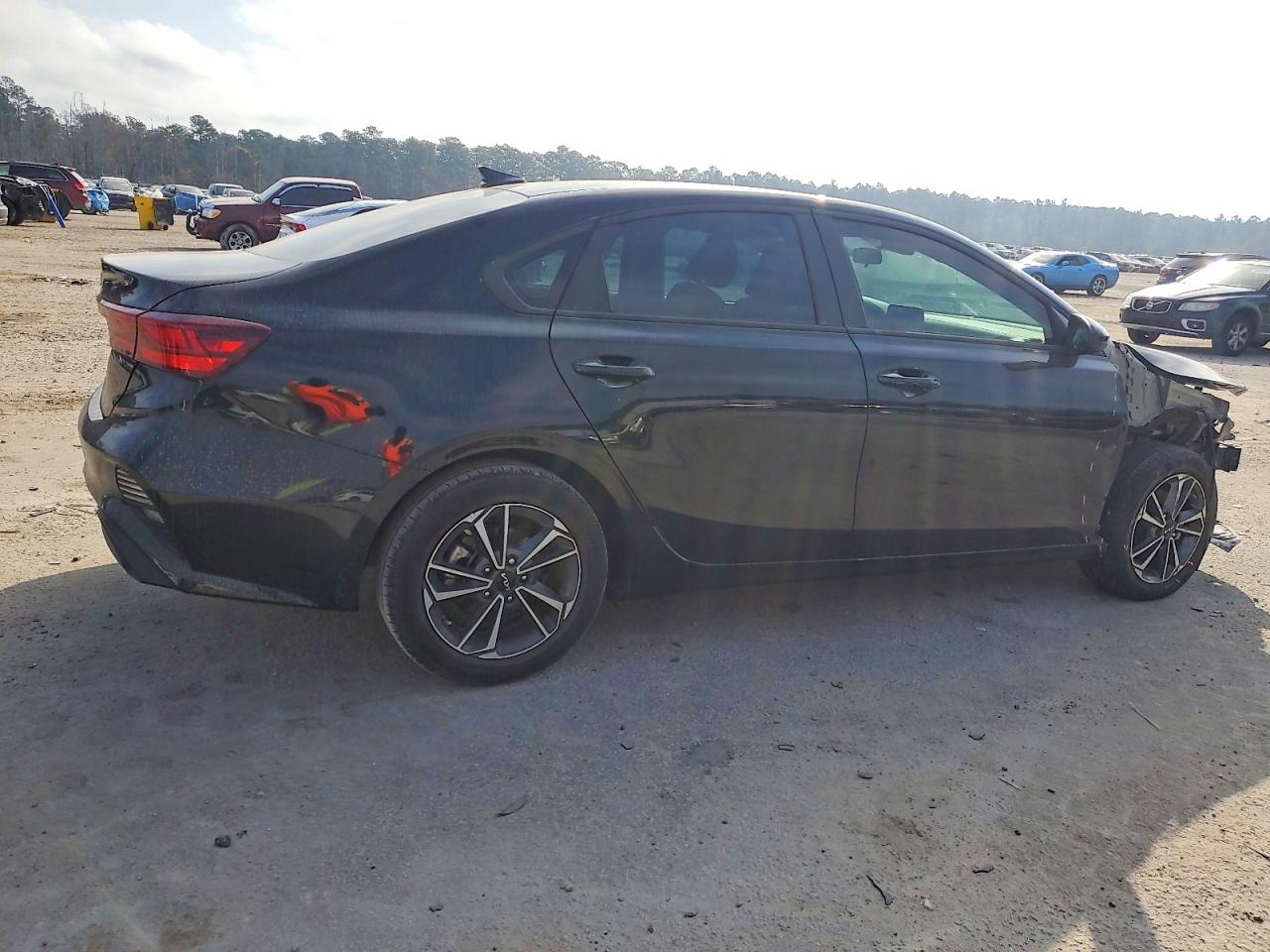 2023 KIA FORTE LX photo 7