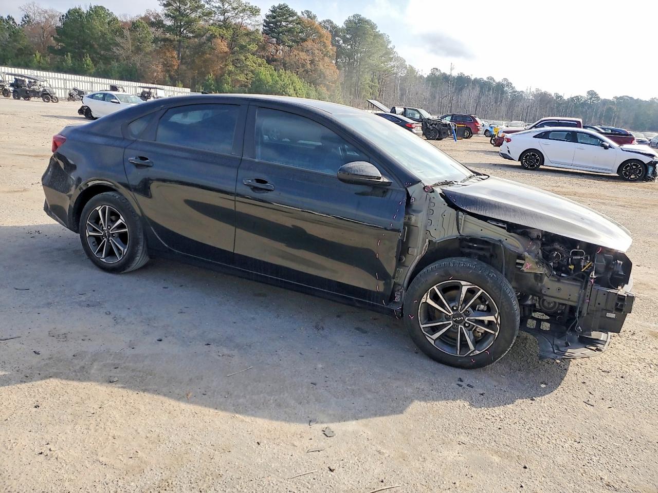 2023 KIA FORTE LX photo 10