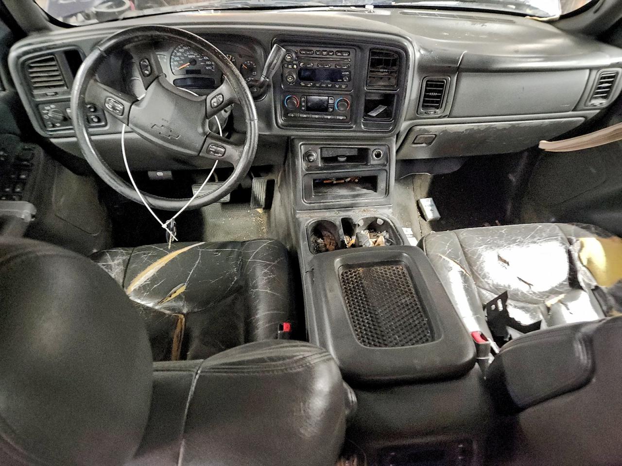 2004 CHEVROLET AVALANCHE C1500 photo 8