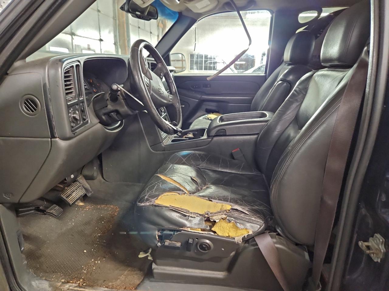 2004 CHEVROLET AVALANCHE C1500 photo 7
