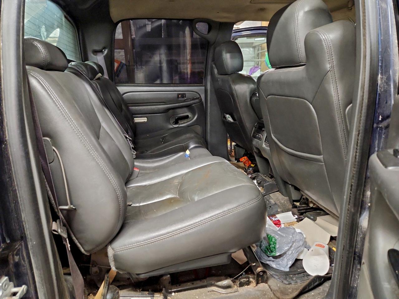 2004 CHEVROLET AVALANCHE C1500 photo 10