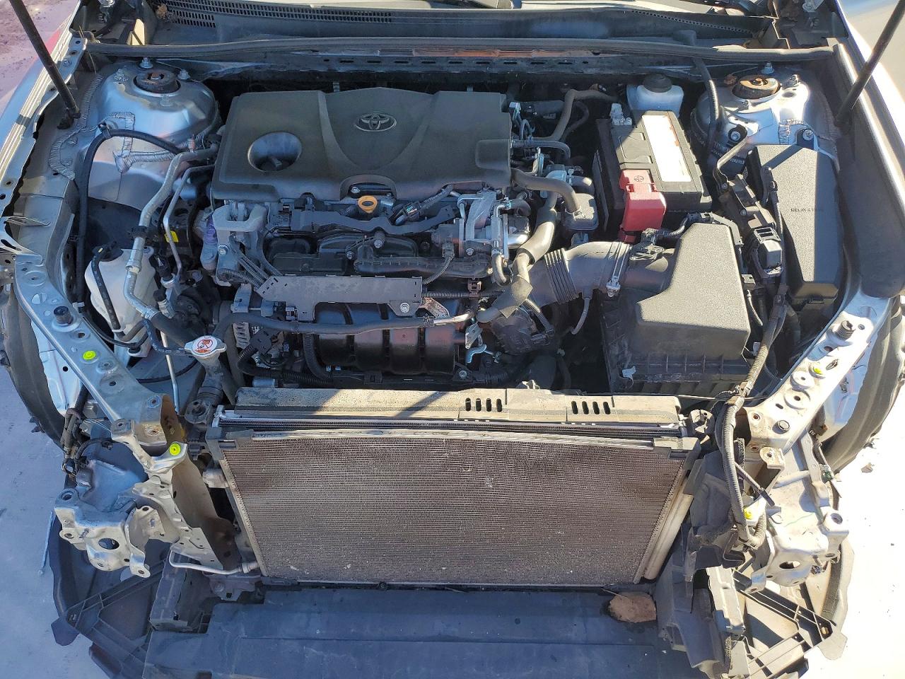 2019 TOYOTA CAMRY L photo 11