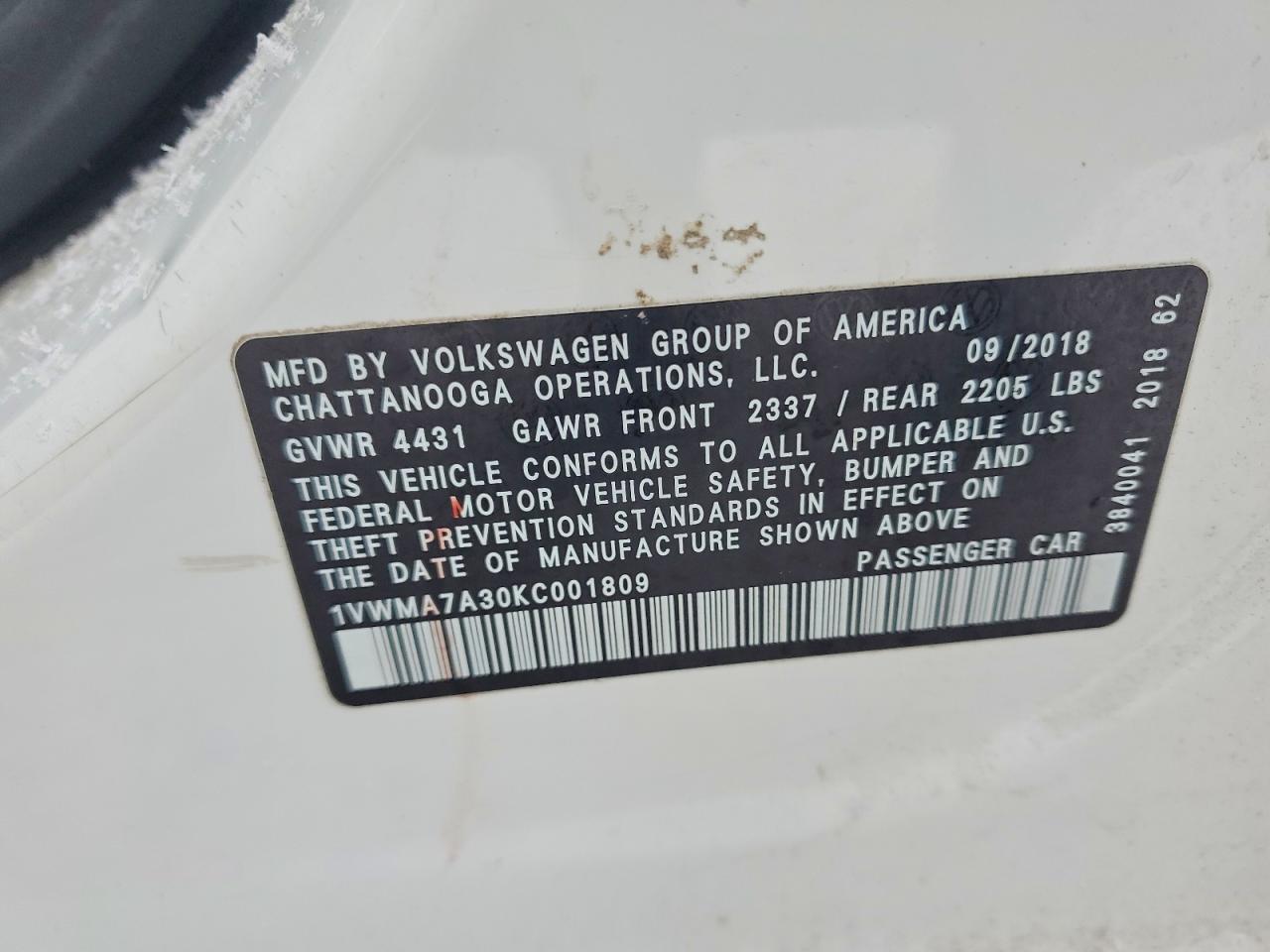 2019 VOLKSWAGEN PASSAT SE R-LINE photo 12