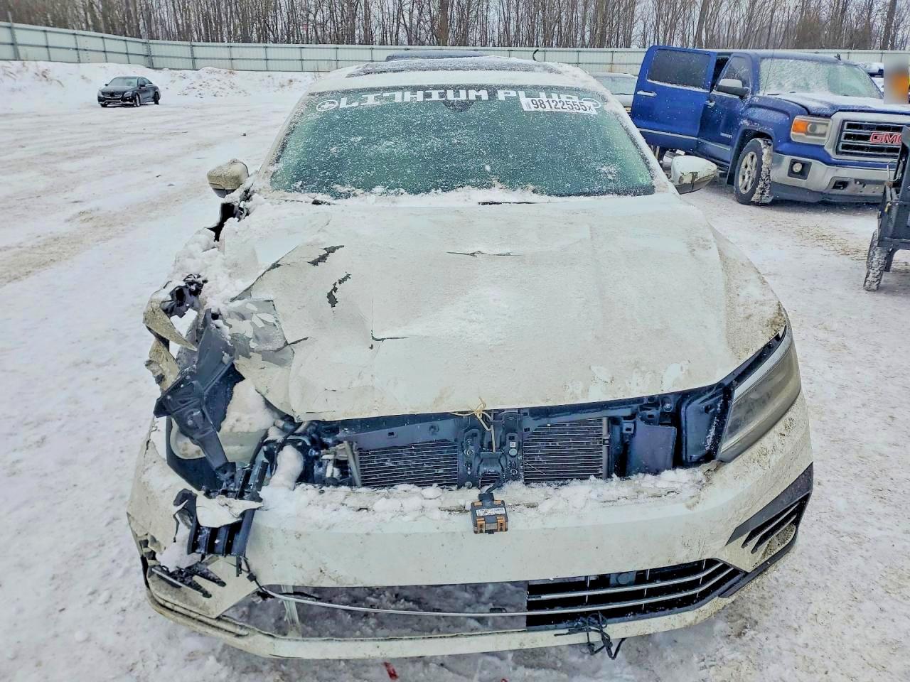 2019 VOLKSWAGEN PASSAT SE R-LINE photo 5
