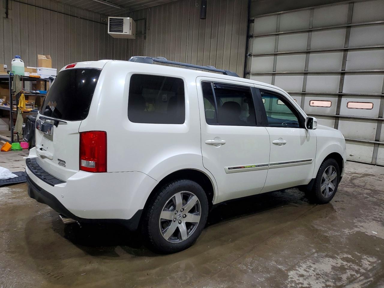2015 HONDA PILOT TOURING photo 3