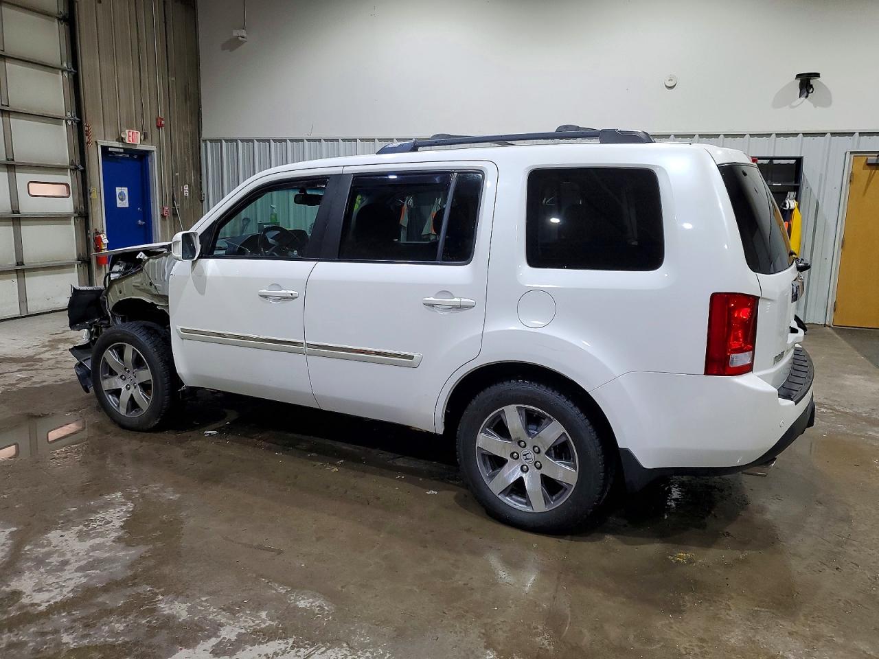 2015 HONDA PILOT TOURING photo 2