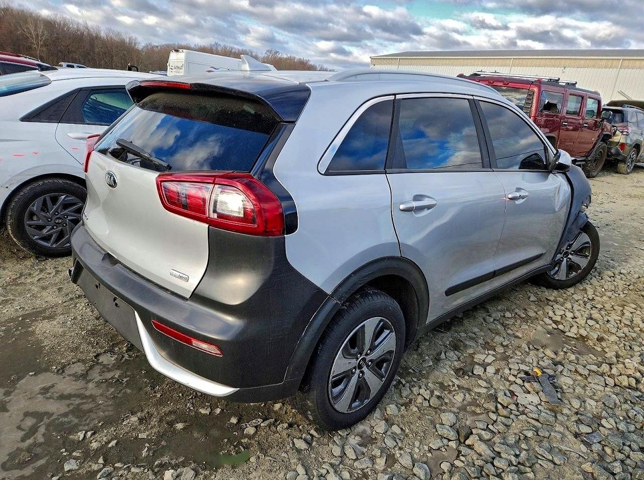 2019 KIA NIRO FE photo 3