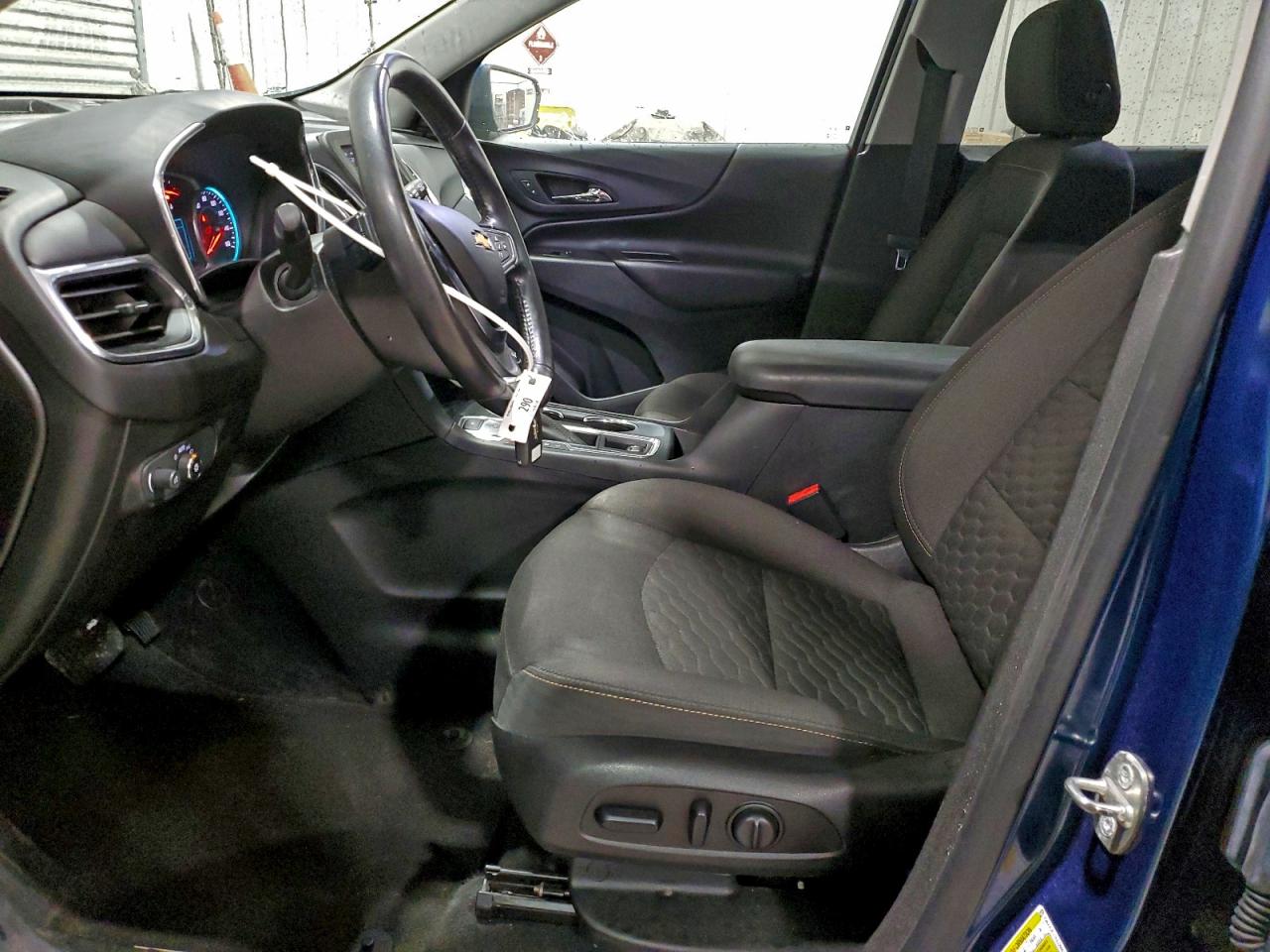 2019 CHEVROLET EQUINOX LT photo 7