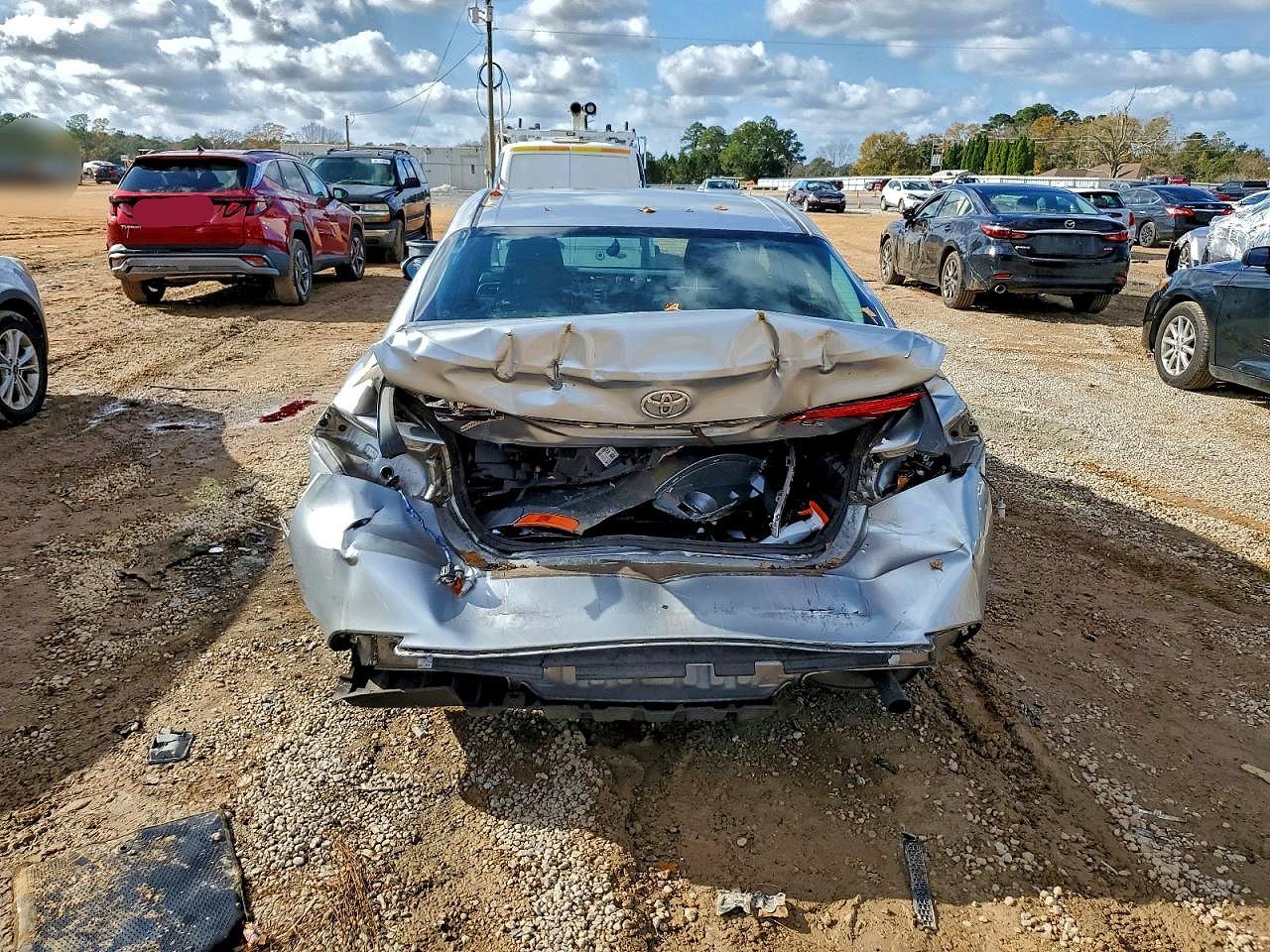 2018 TOYOTA CAMRY L photo 6