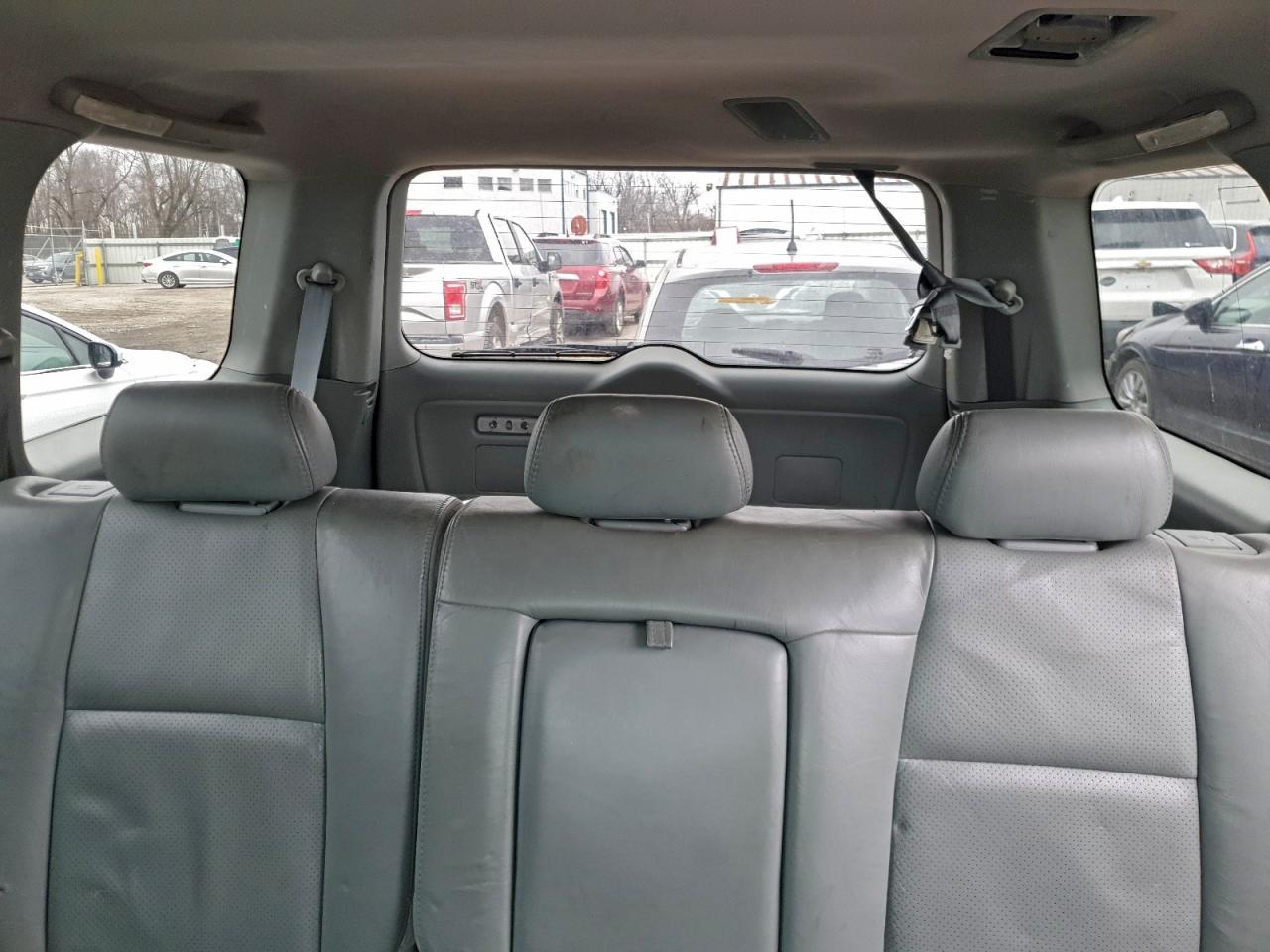2004 HONDA PILOT photo 10