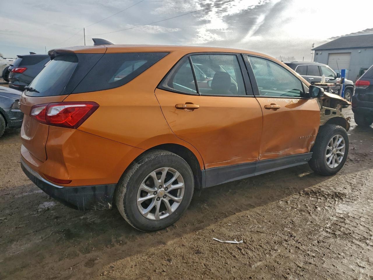 2018 CHEVROLET EQUINOX LS photo 3