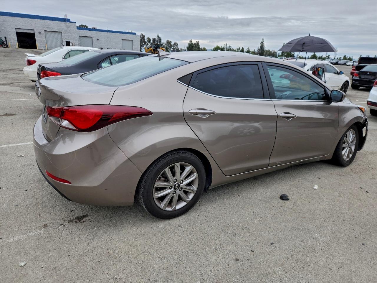 2015 HYUNDAI ELANTRA SE photo 3