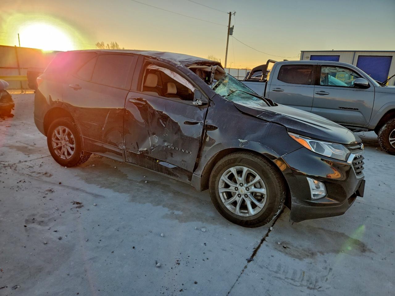 2020 CHEVROLET EQUINOX LS photo 4