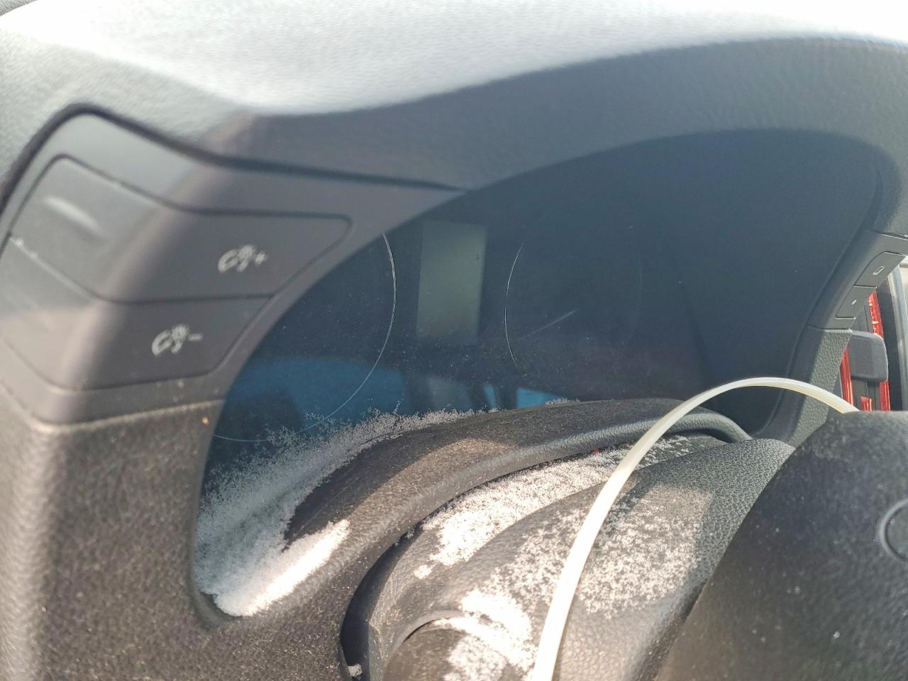 2012 INFINITI G37 BASE photo 9