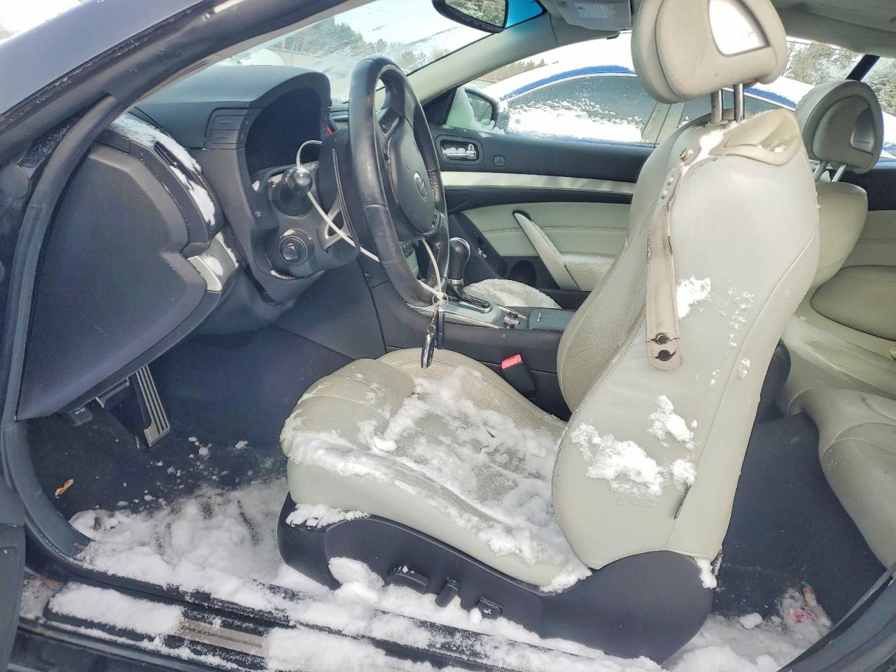 2012 INFINITI G37 BASE photo 7