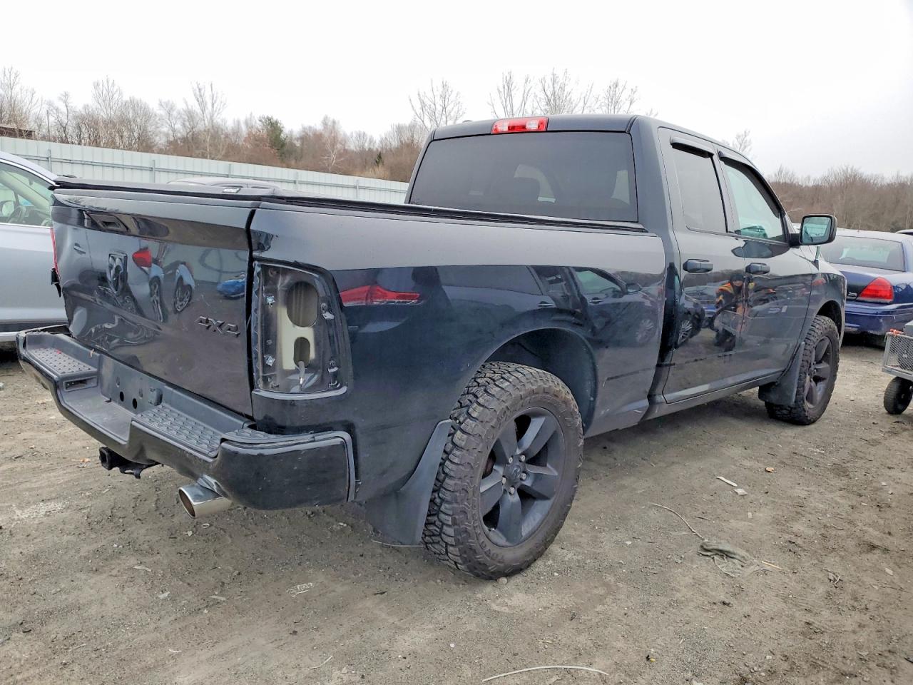 2015 RAM 1500 ST photo 3