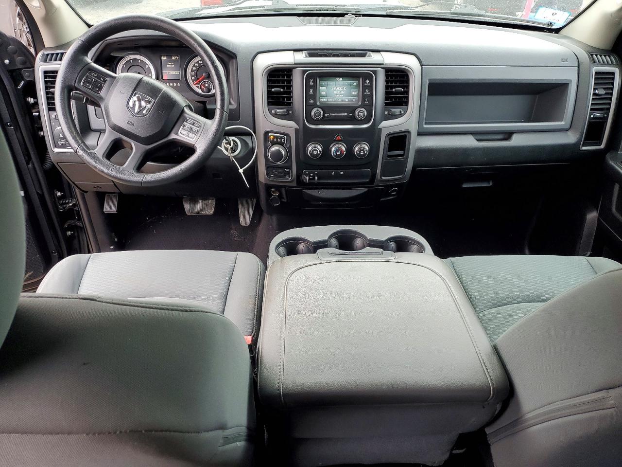 2015 RAM 1500 ST photo 8