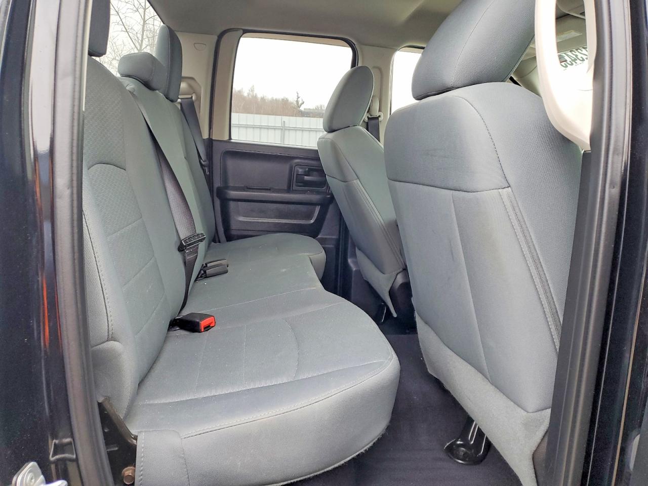 2015 RAM 1500 ST photo 10