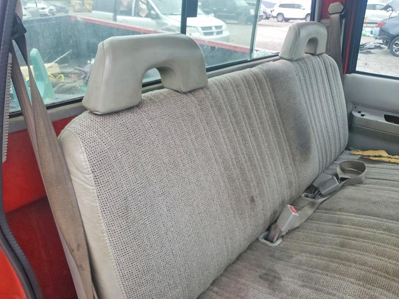 1992 CHEVROLET GMT-400 C1500 photo 28