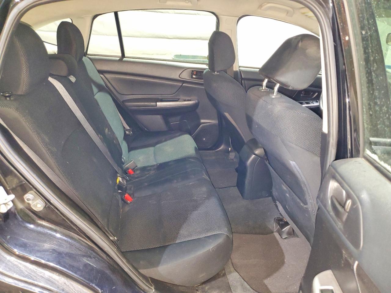 2016 SUBARU IMPREZA photo 10