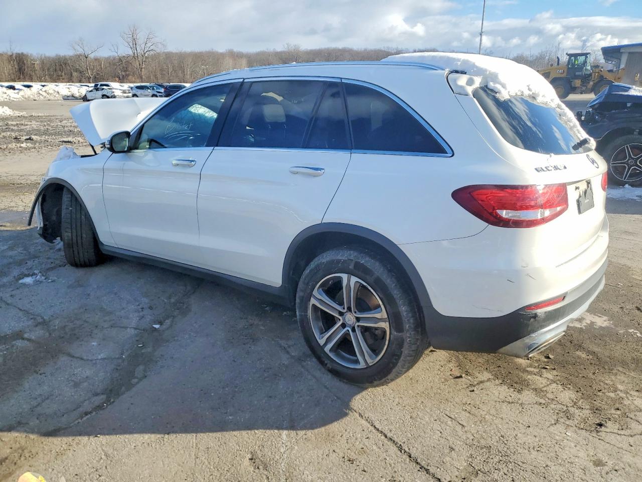 2016 MERCEDES-BENZ GLC 300 4MATIC photo 2