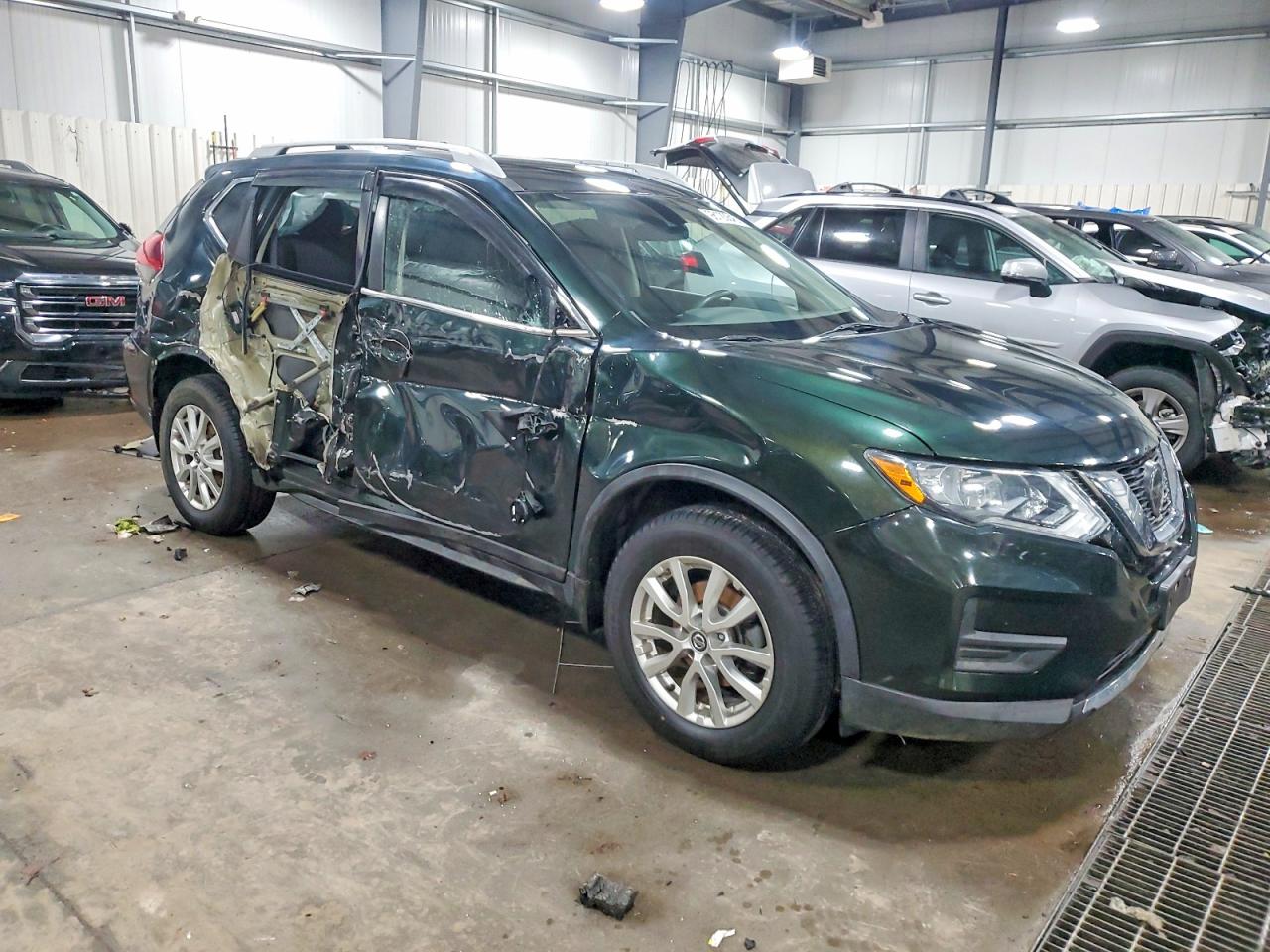 2019 NISSAN ROGUE S photo 10